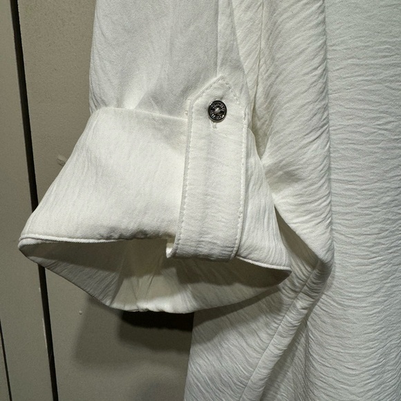 $59 Calvin Klein Batwing Style Blouse - Picture 2 of 7